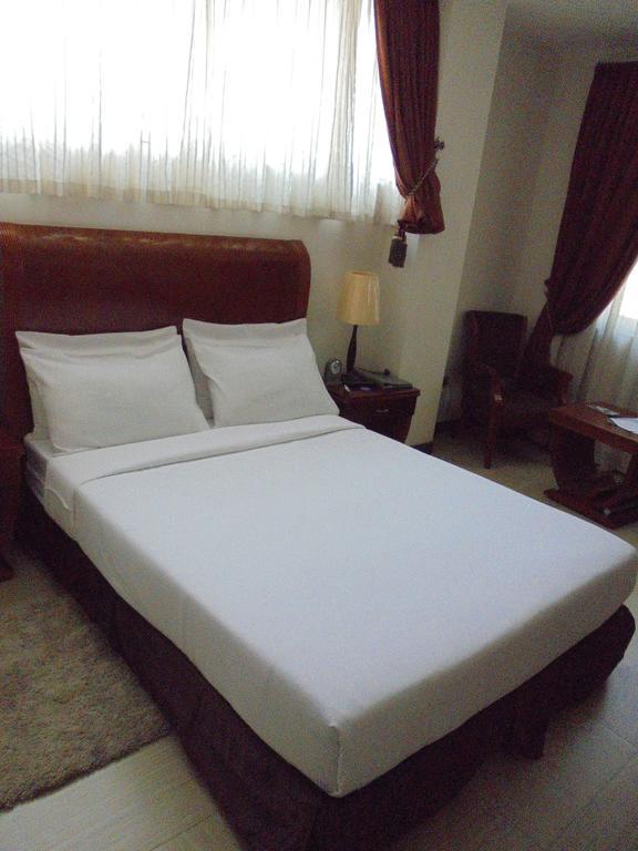 Aphrodite International Hotel Addis Ababa Exterior photo